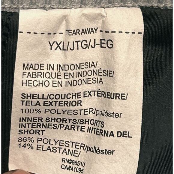 Under Armour 2 in 1 Loose Gray & Black Camo Running Training Shorts Youth XL - Picture 8 of 8